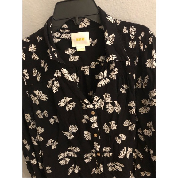 Maeve Button Down - Picture 2 of 2